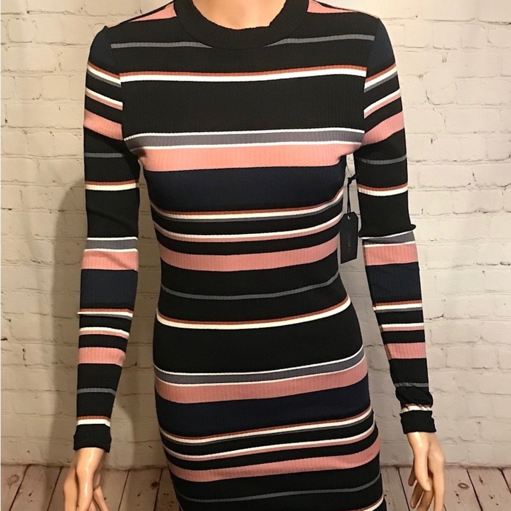 Chic Long Sleeve Striped Dress in Black and Pink